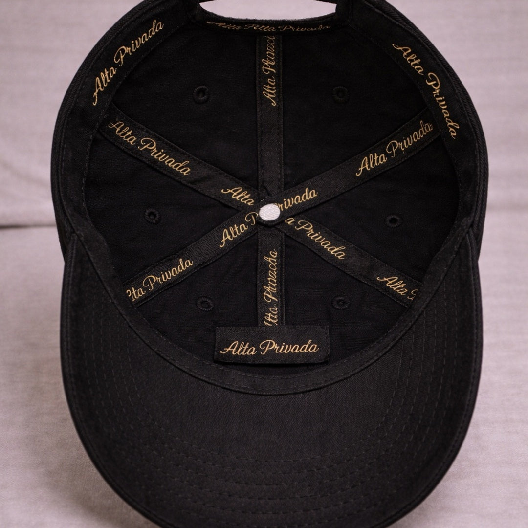 Alta Privada Signature AP Strapback – Black/Gold